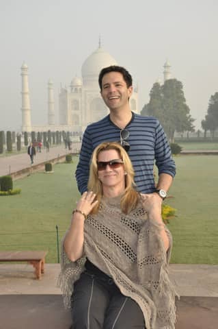 Same Taj Mahal pose